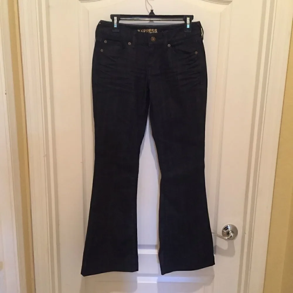 Express Eva Fit and Flare Jeans